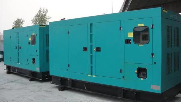 利川康明斯400kw大型柴油二手发电机组